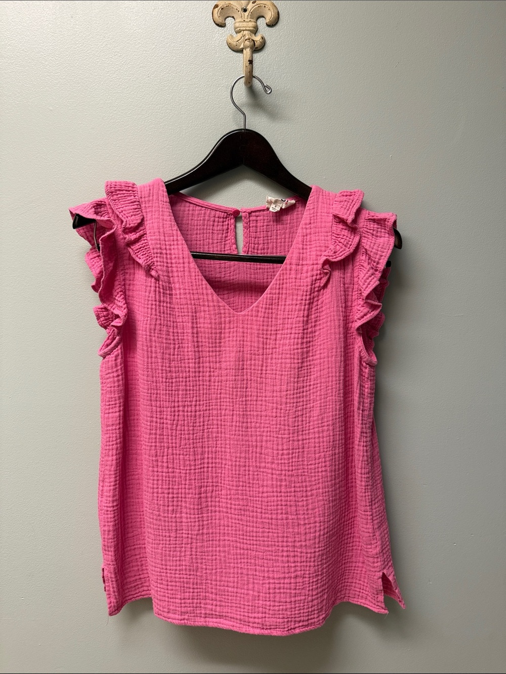 100% cotton BiBi hot pink wrinkle gauze blouse ruffle Small top